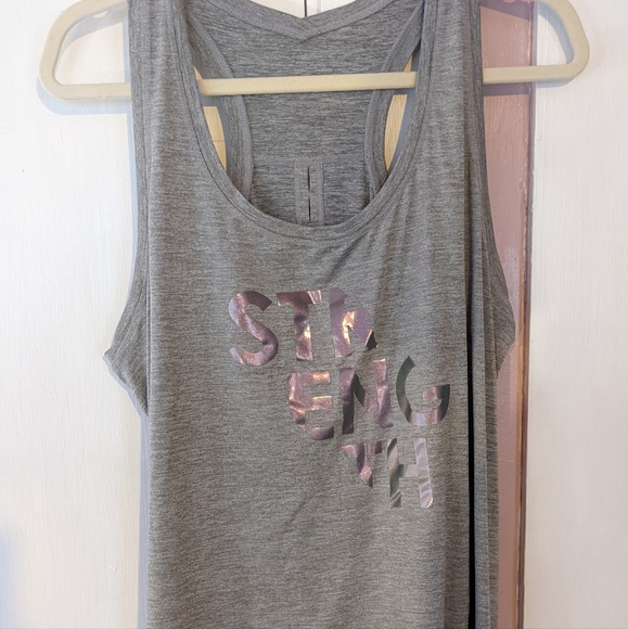 Livi Active Tank - Picture 1 of 3